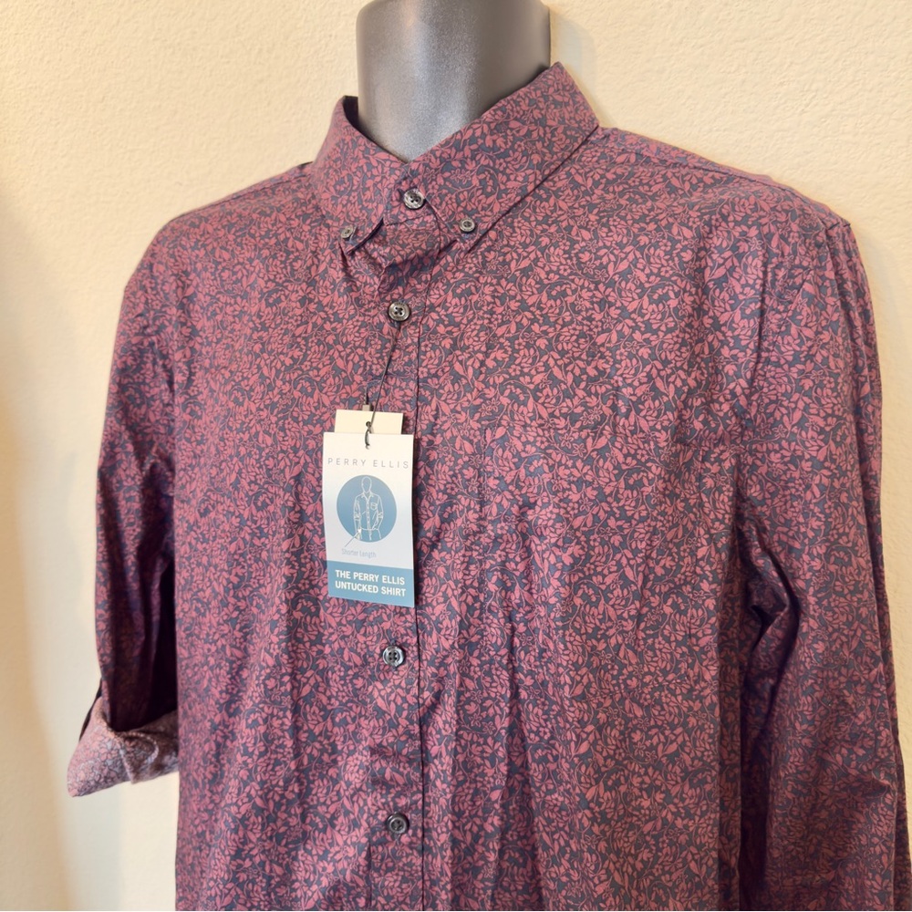 Perry Ellis Slim Fit Stretch “Winetasting” Dress Shirt